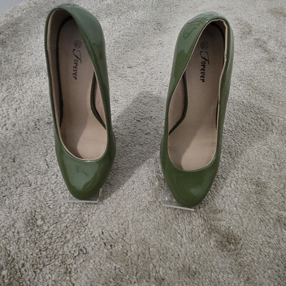Patent moss green wedge 2 inch pumps size 8.5. Preowned. - Picture 3 of 6